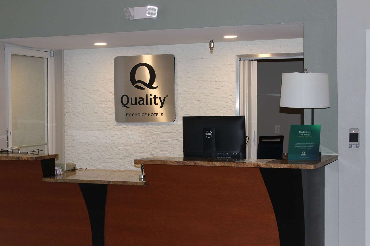Quality Suites Waldorf MD 2/13