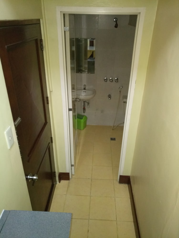 Vista Hotel Recto 9/21