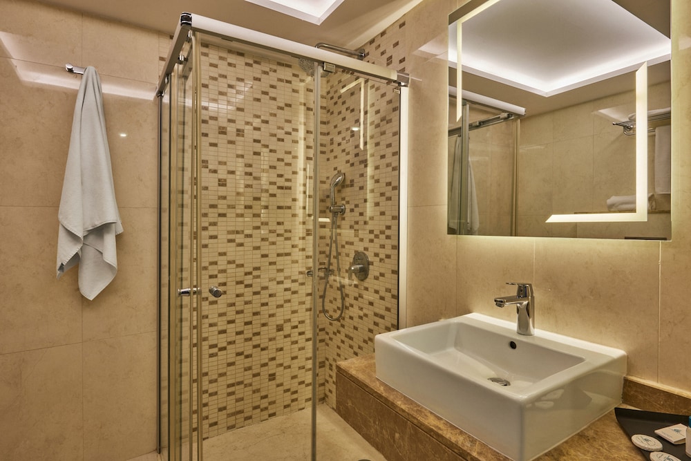 Grand Hotel Gulsoy 16/64