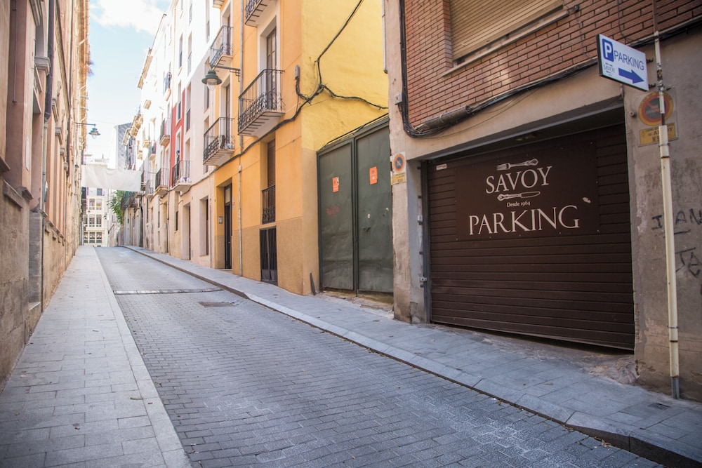 Hostal Savoy 64/68