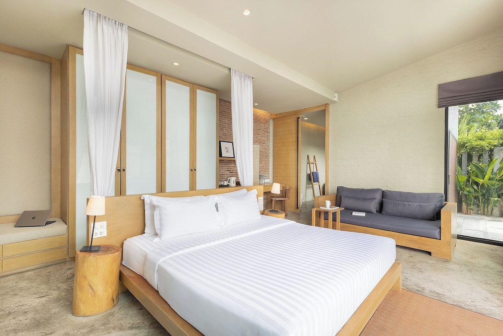 Sunday Sea Two Pool Villa Pattaya 16/50