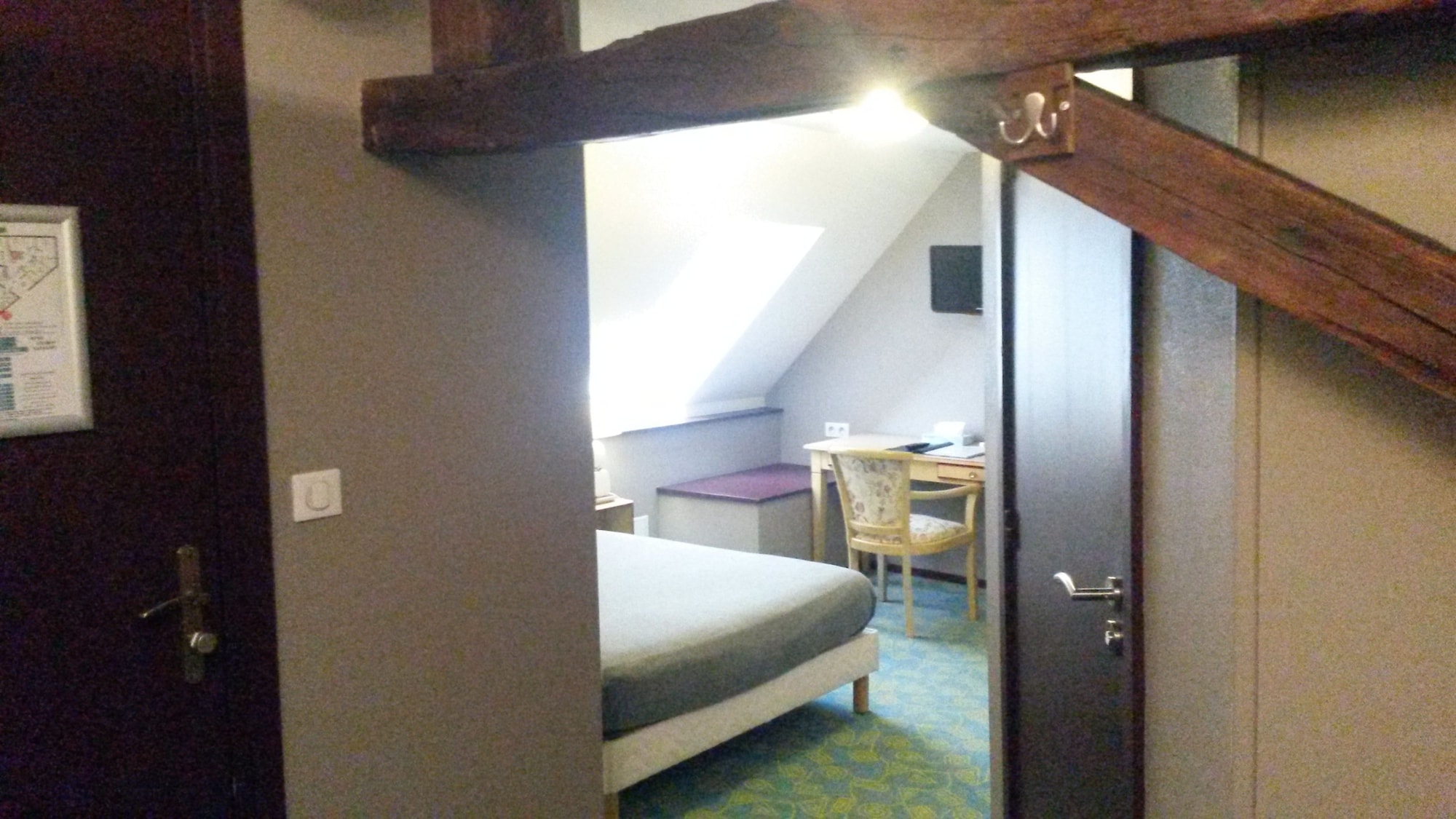Basic, Double Bed