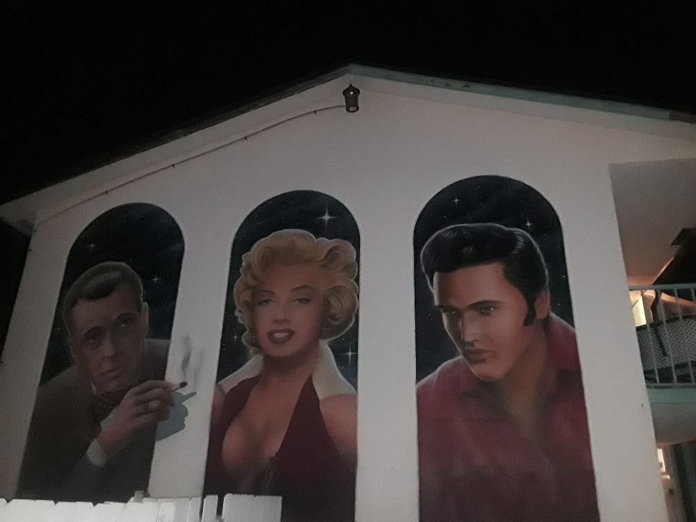 New Sungate Motel 11/21