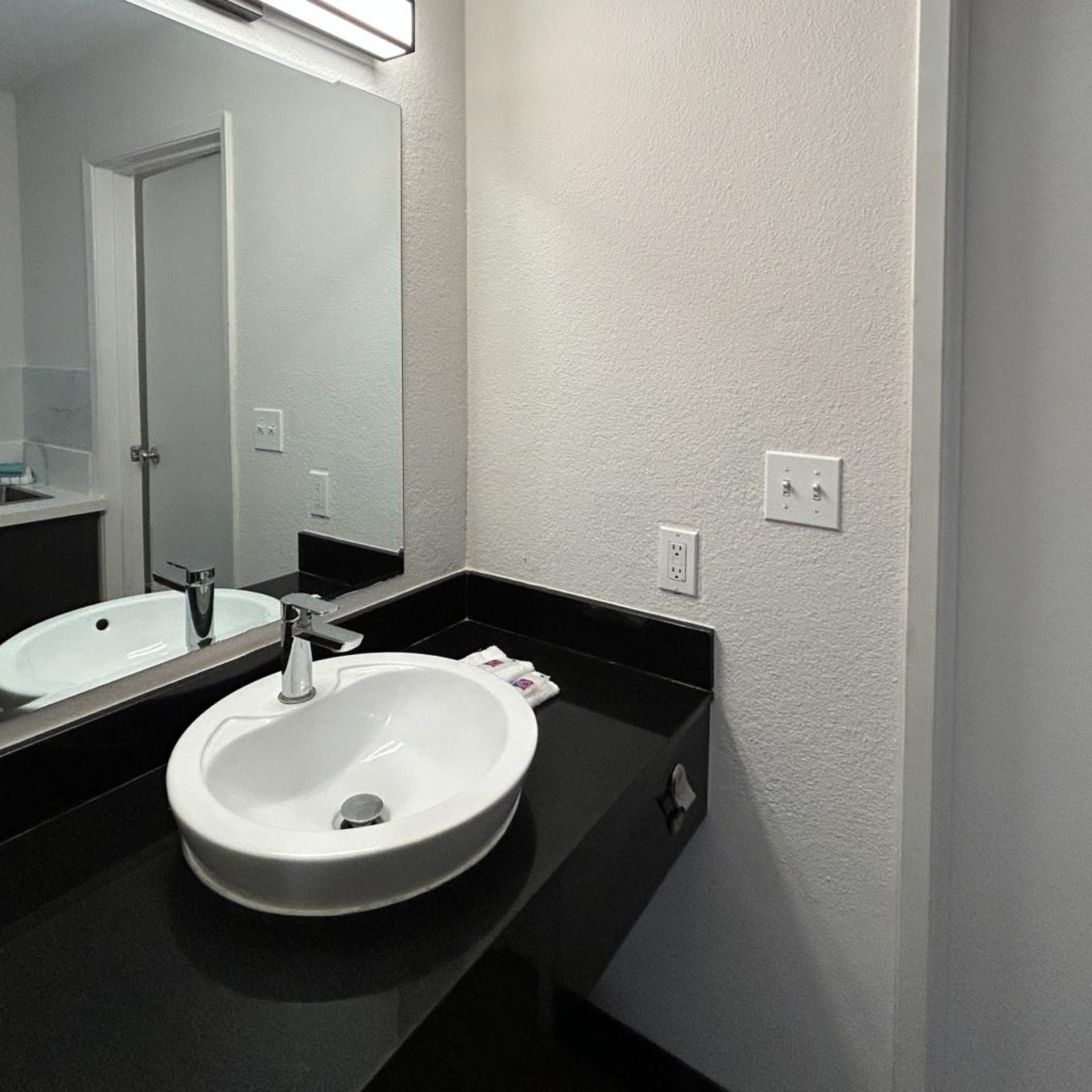 Studio6 San Diego, CA - Hotel Circle - Mission Valley 30/33