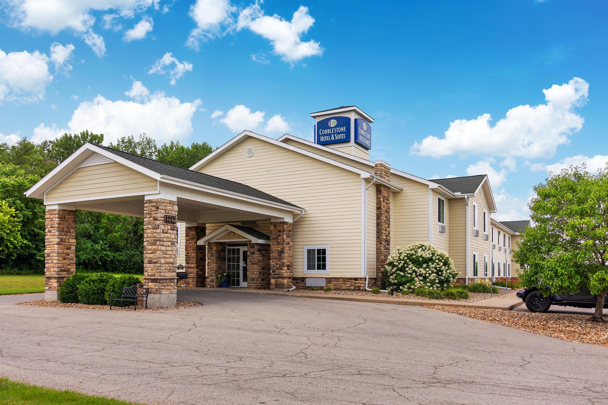 Cobblestone Hotel Knoxville 49/56