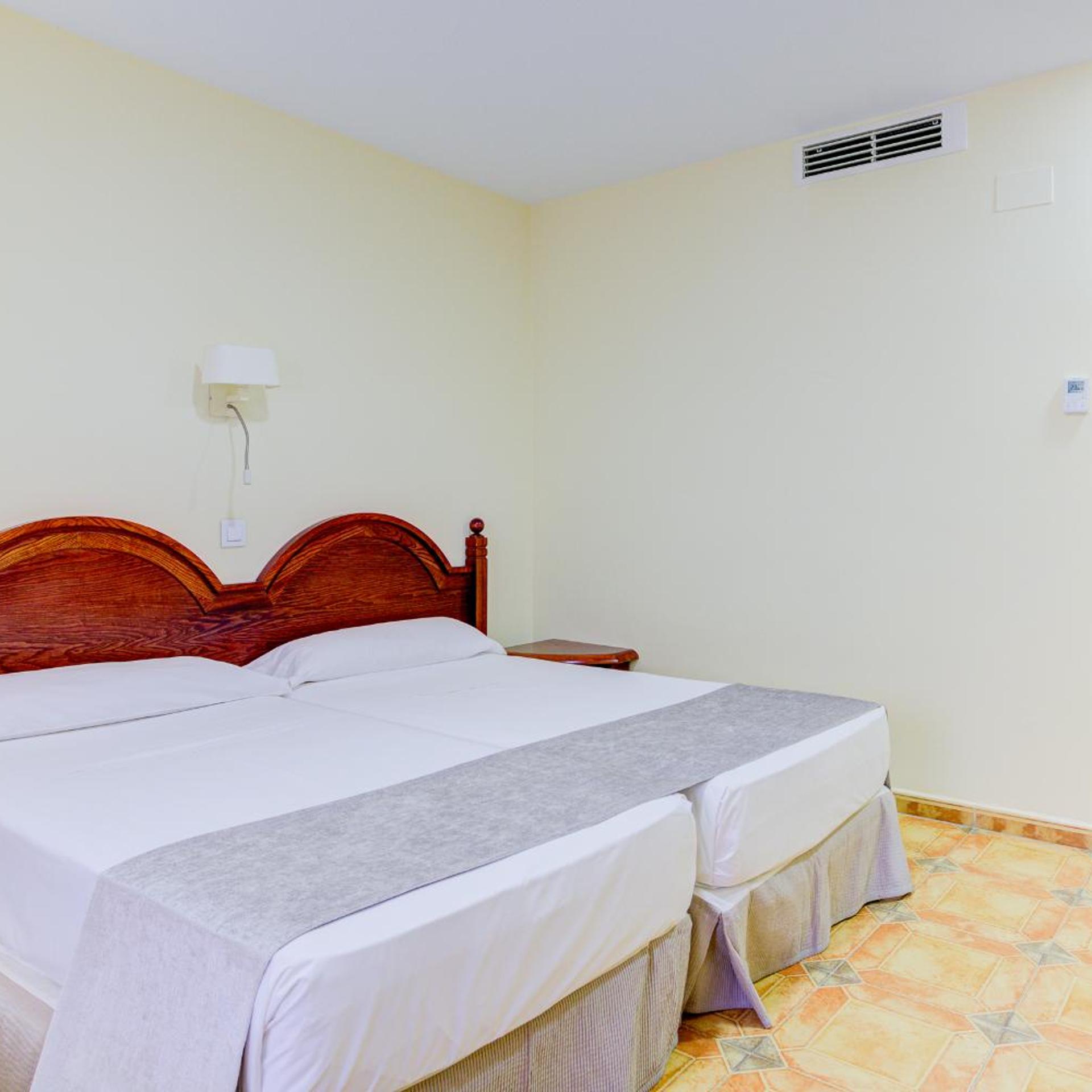 Hotel Pizarro 24/52