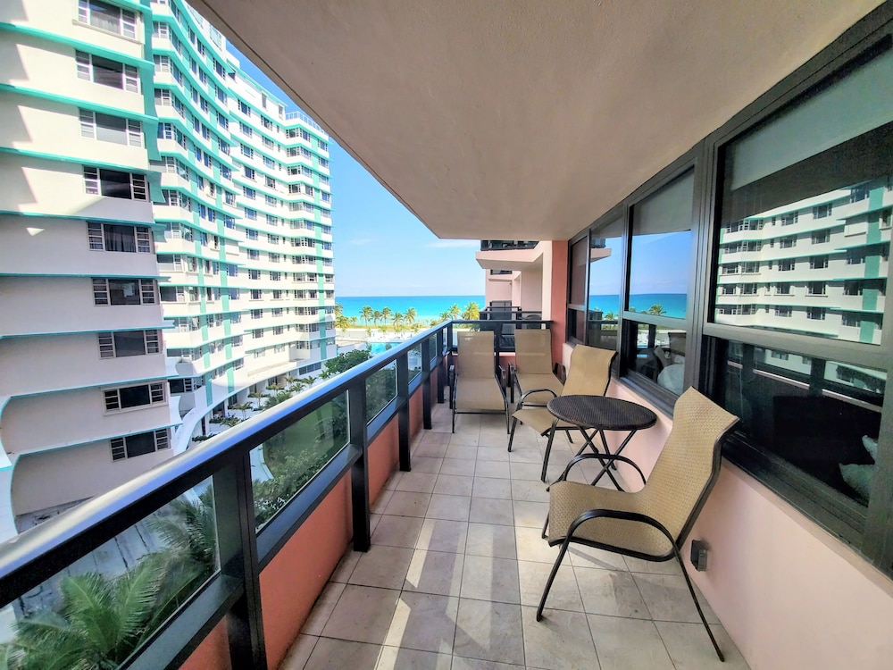 The Alexander All Suite Oceanfront Resort 12/50