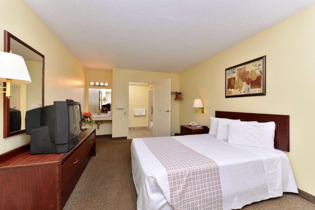 Room, Double Bed