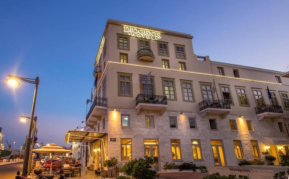 Hotel Diogenis 3/44