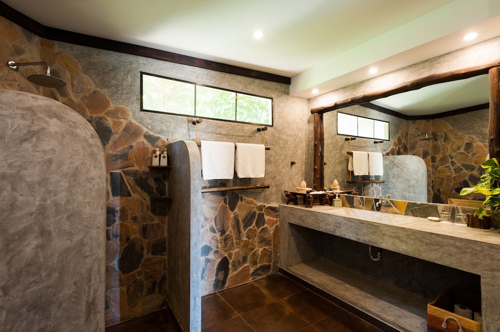 Koh Tao Heights Pool Villas 26/26