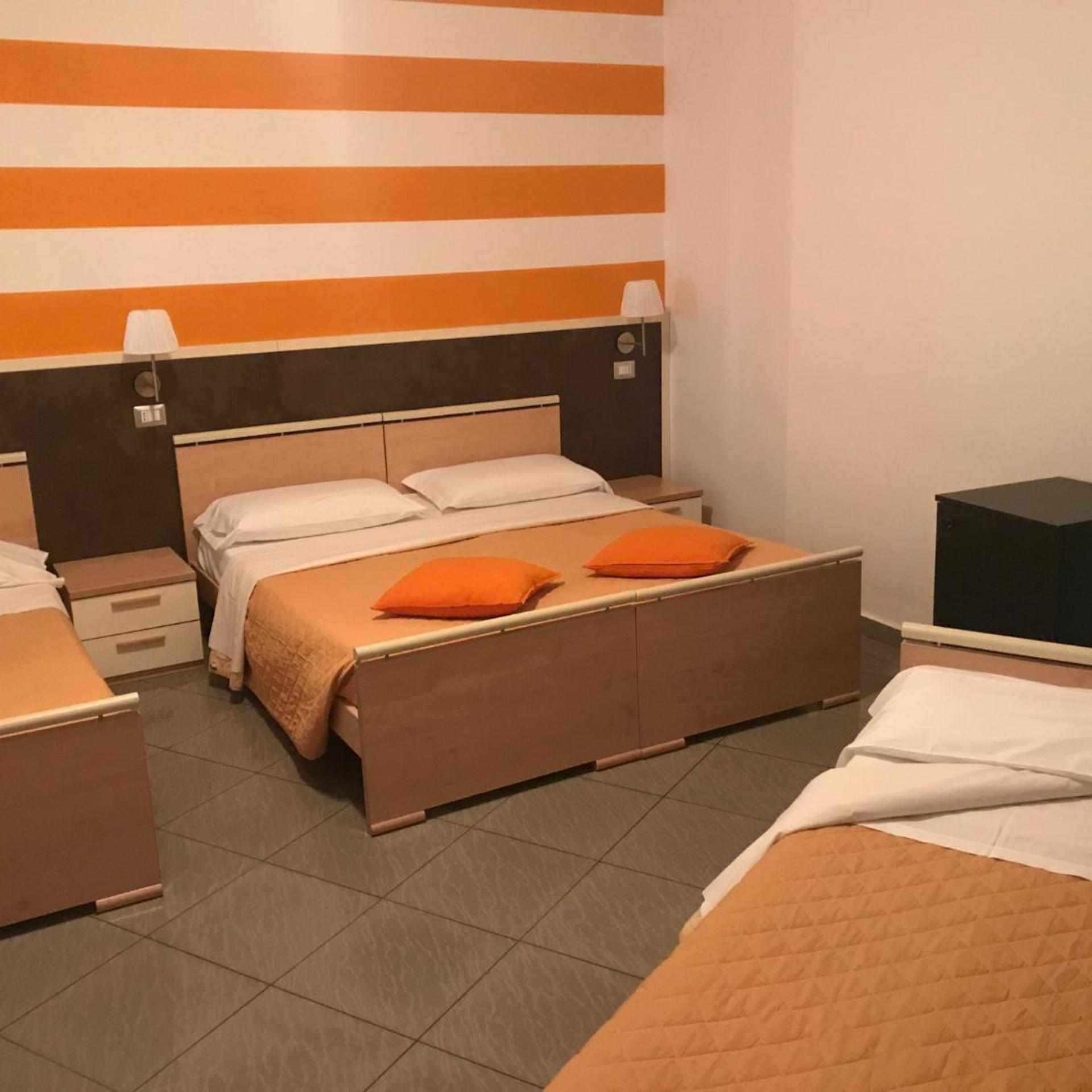 Room, Quadruple