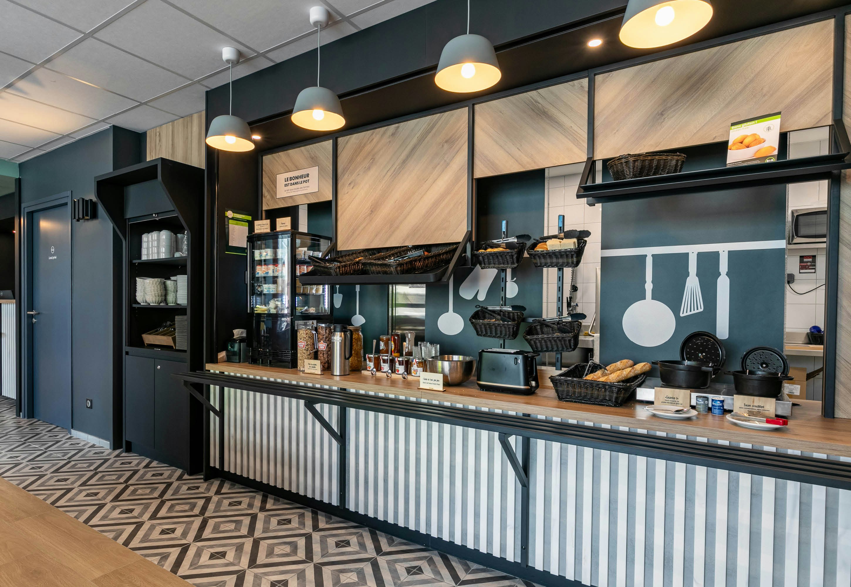 B&B Hotel Mulhouse Bale Aeroport 30/35