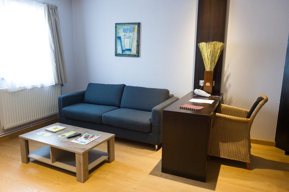 Cottage Logis Hotel-Restaurant 26/57