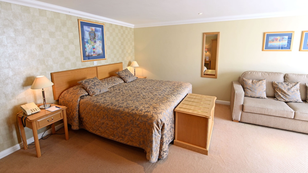 Park Farm Hotel Leisure 9/78