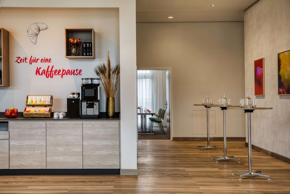 IntercityHotel Berlin Airport BER Terminal 1+2 20/50