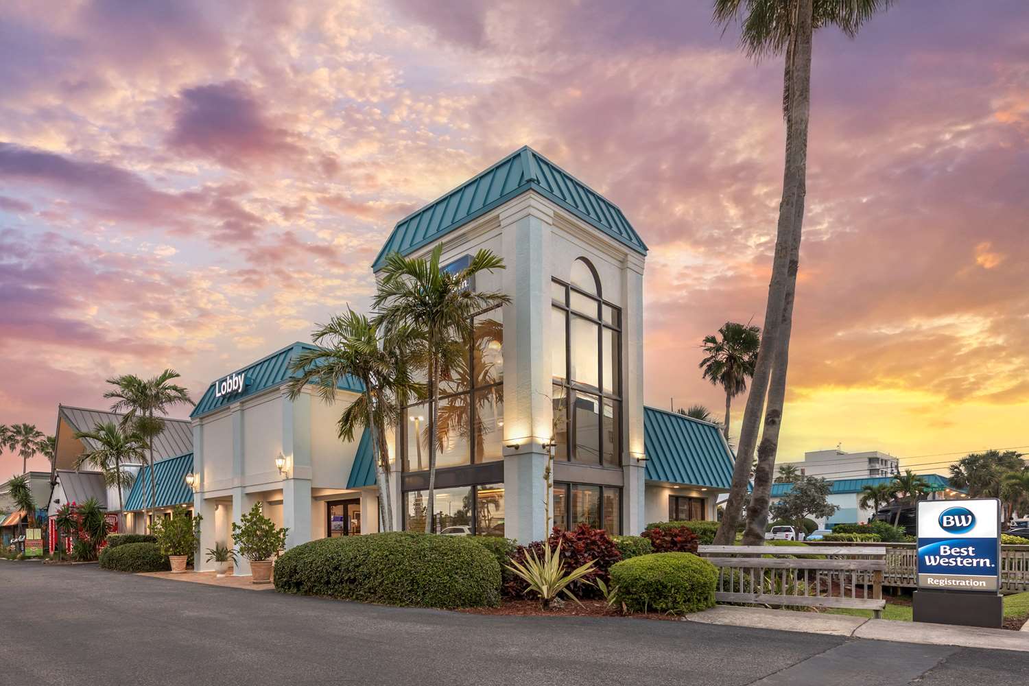 Best Western Cocoa Beach Hotel and Suites