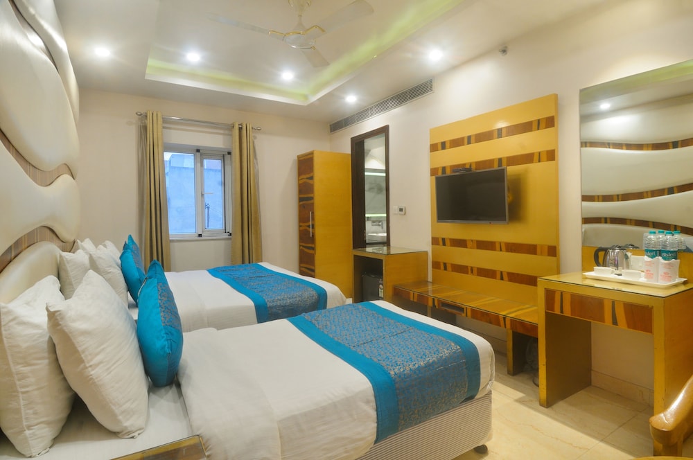 Hotel Gold Regency 12/34