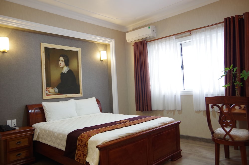 Ngoc Chau Hotel 24/60