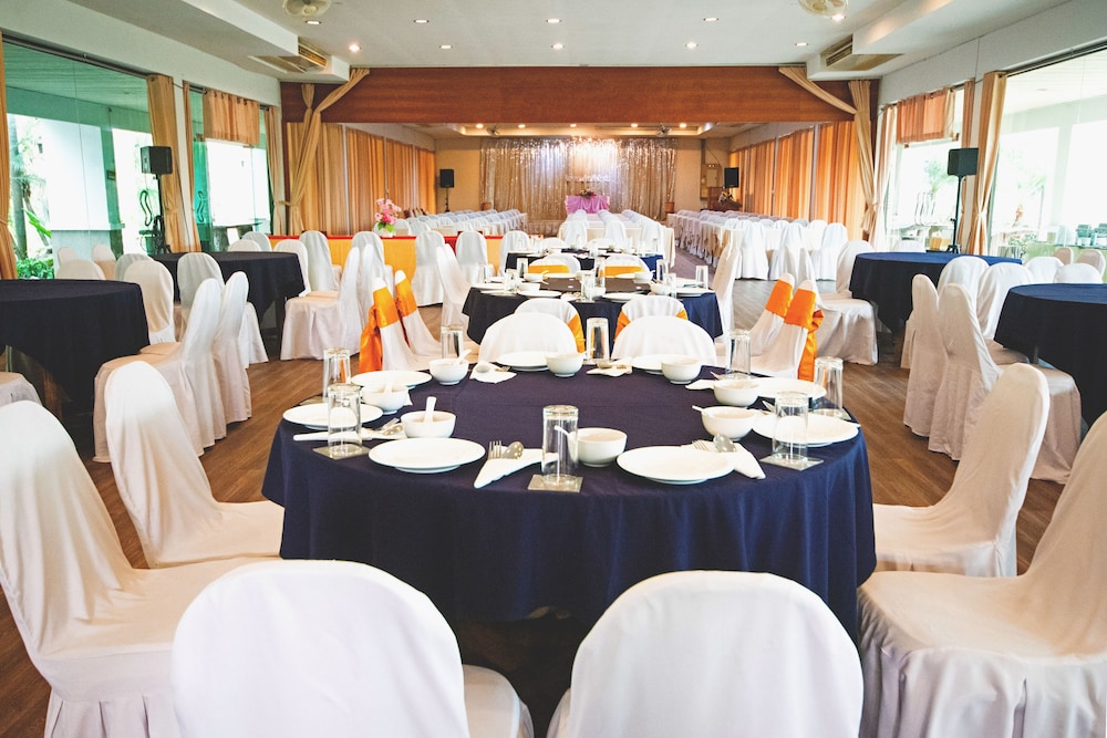 Tak Andaman Resort & Hotel 47/53