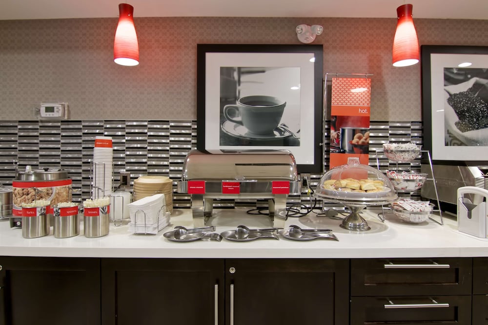 Hampton Inn Suites By Hilton Toronto Markham 32/41