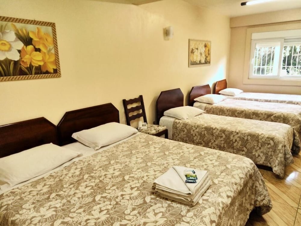 Hotel Pequenino 15/20