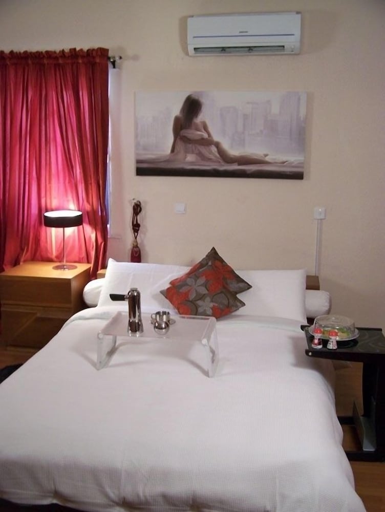 Marshal Suites Luxury Apartments photo3