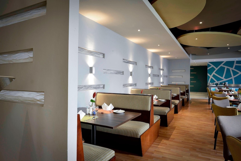 Protea Hotel by Marriott Lusaka Cairo Road 38/51