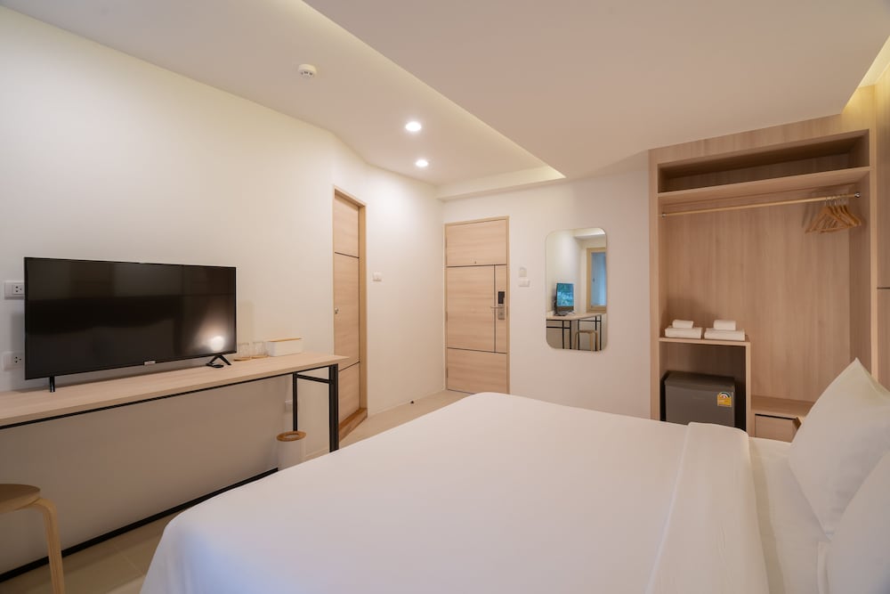 Bedline Hotel - SHA Certified 15/36