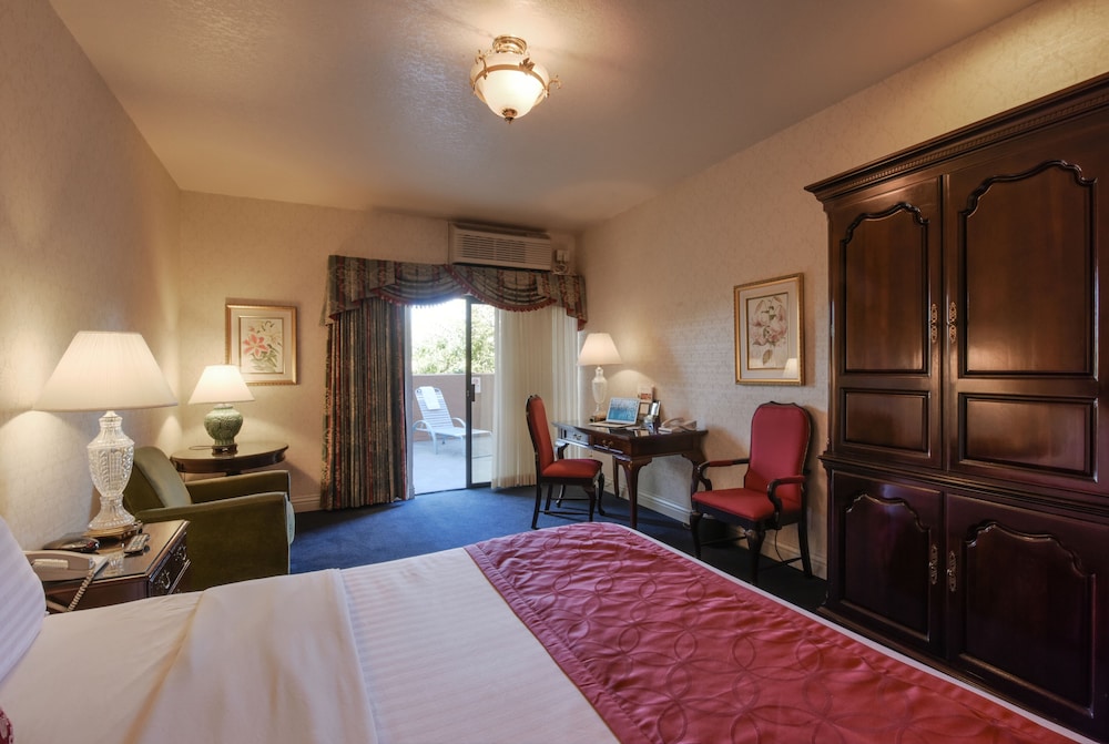 Carlyle Hotel 19/70