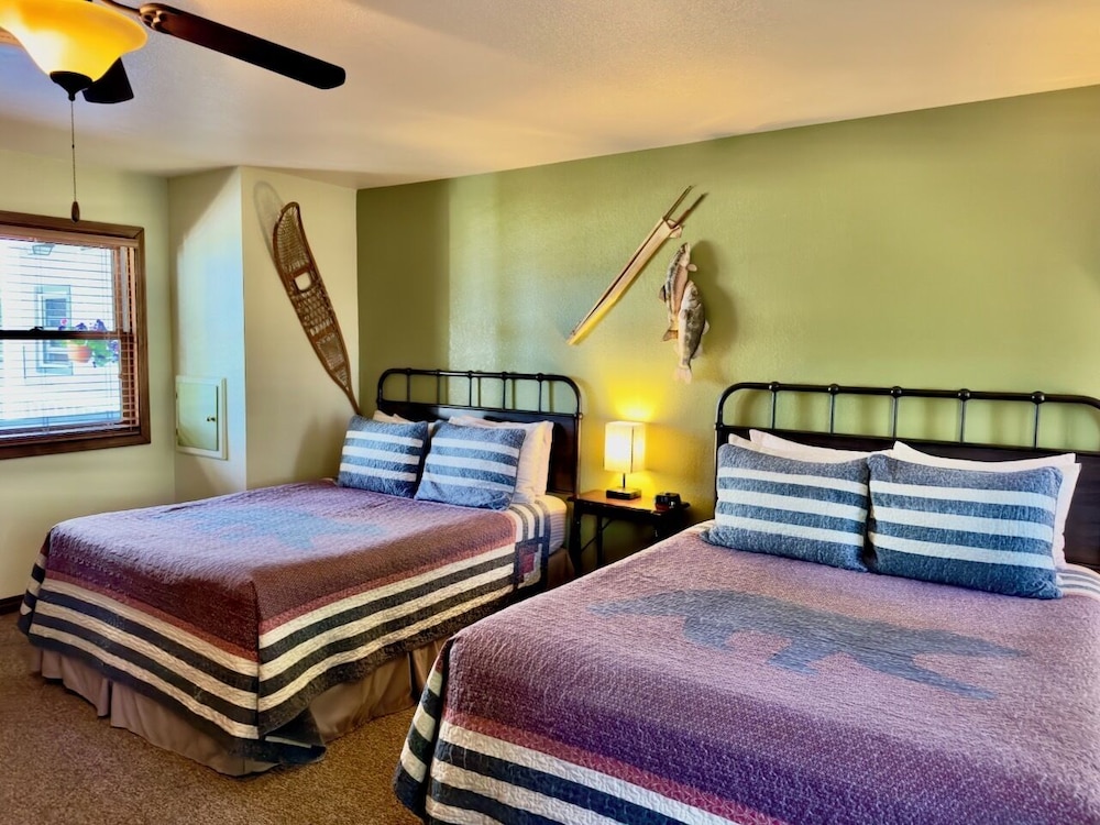 Aspen, 2 Double Beds, Ground Floor