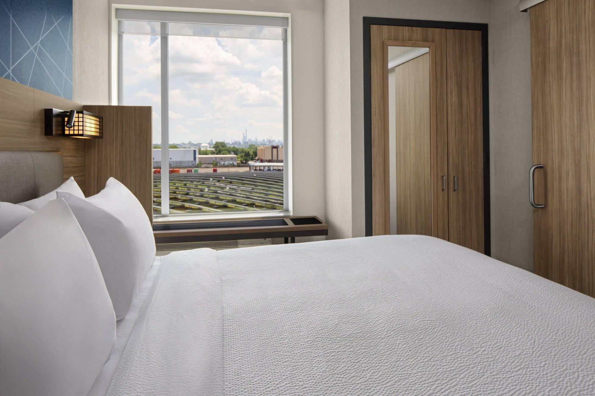 Suite, Multiple Beds, City View