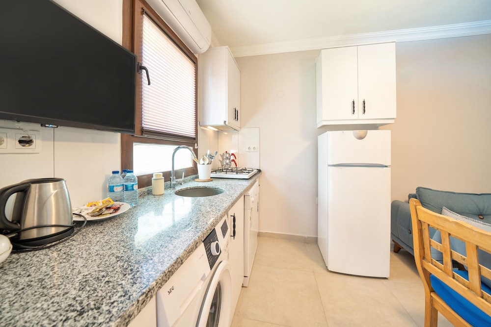 Dedeminn Garden Hotel 33/60