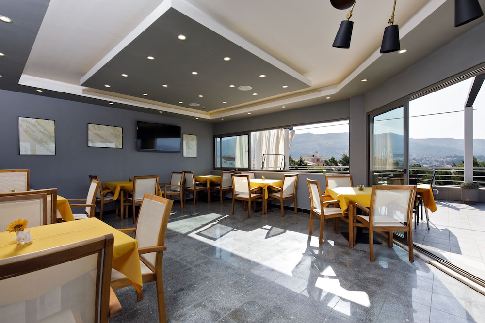 Ark Beach Hotel 21/50