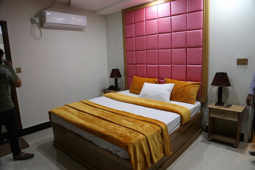 Hotel Shanghai 7/22
