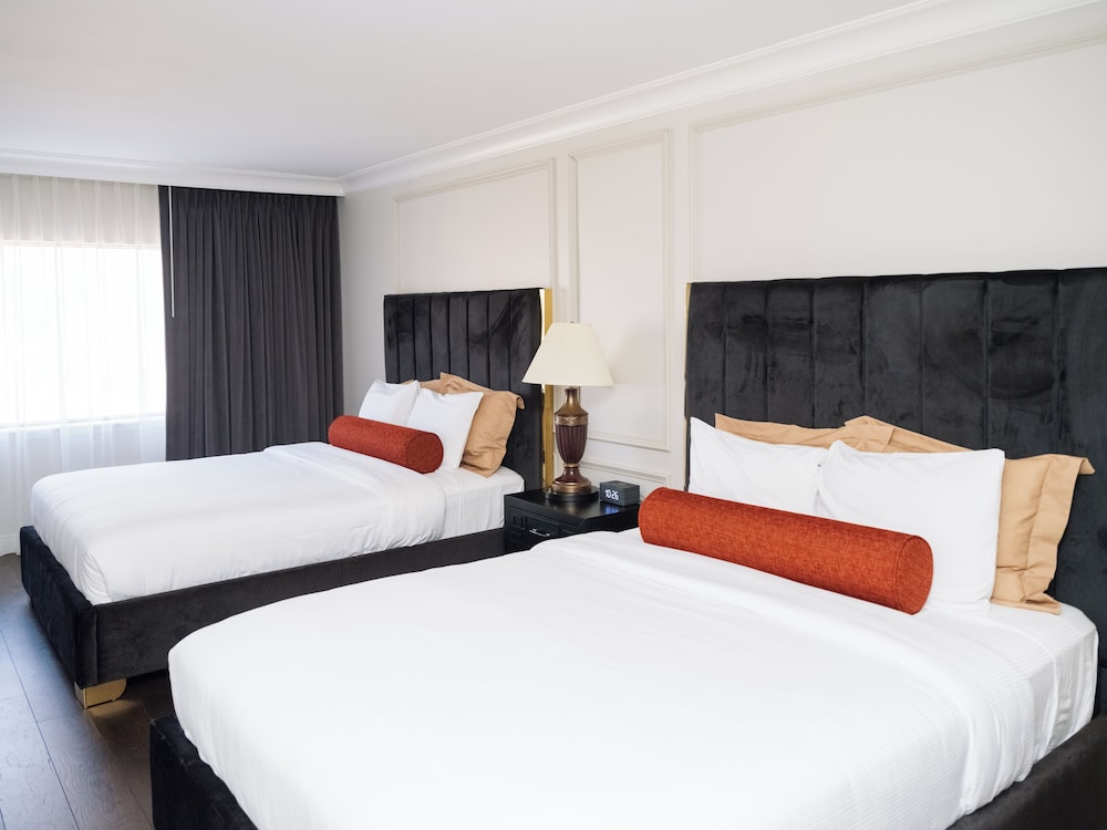 Luxury, 2 Double Beds
