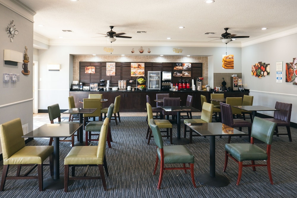 Baymont by Wyndham Fort Stockton 39/52