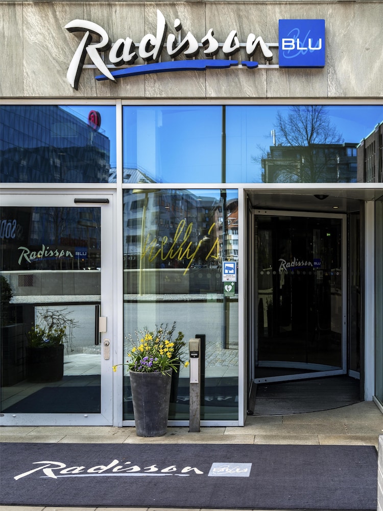RADISSON BLU METROPOL HOTEL, HELSINGBORG 5/82