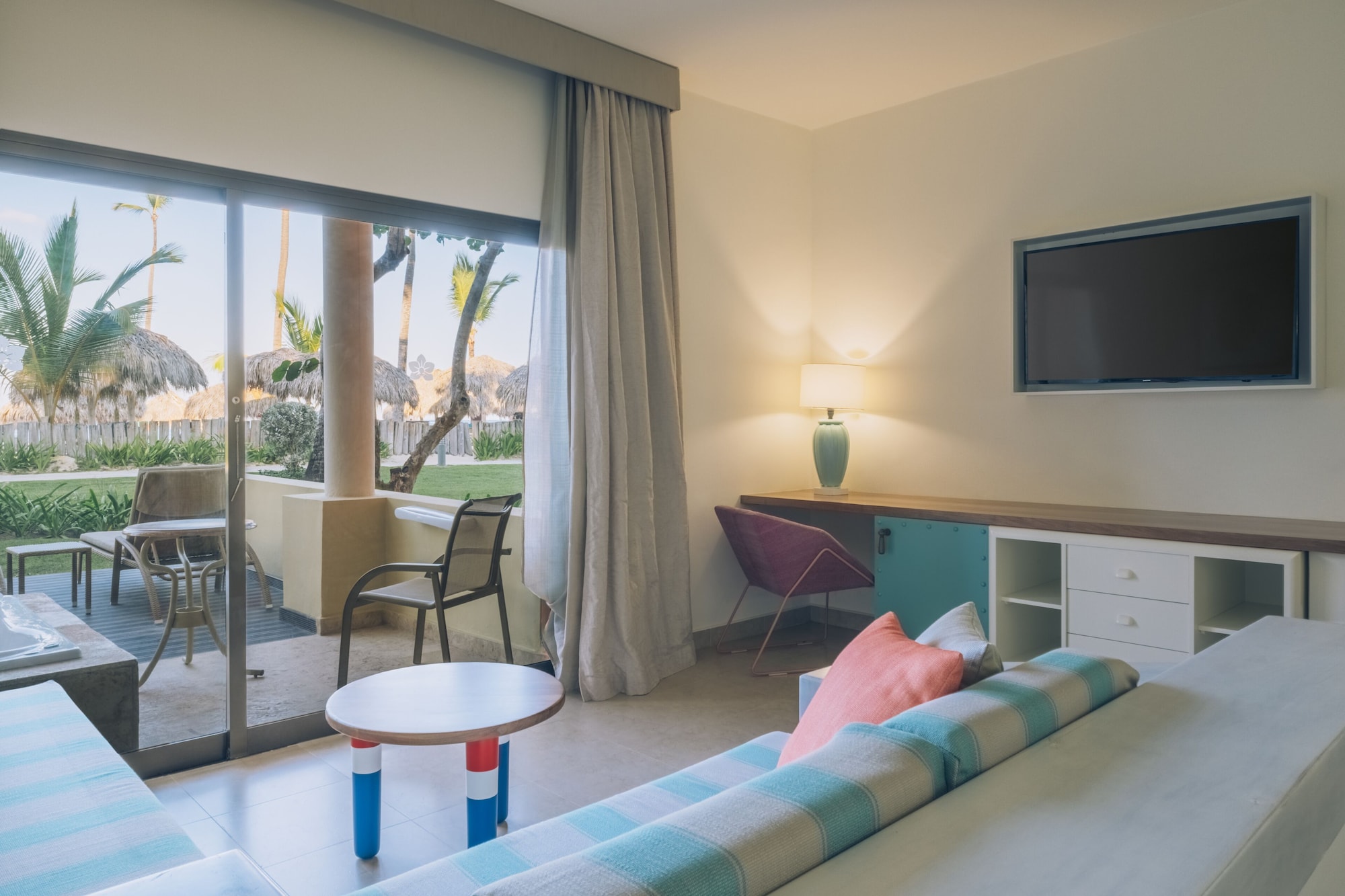 Junior Suite, 2 Double Beds, Beach Side