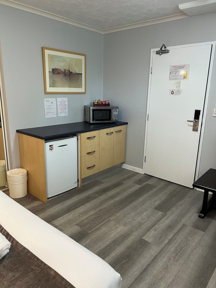 CALOUNDRA CENTRAL APARTMENT HOTEL 18/68