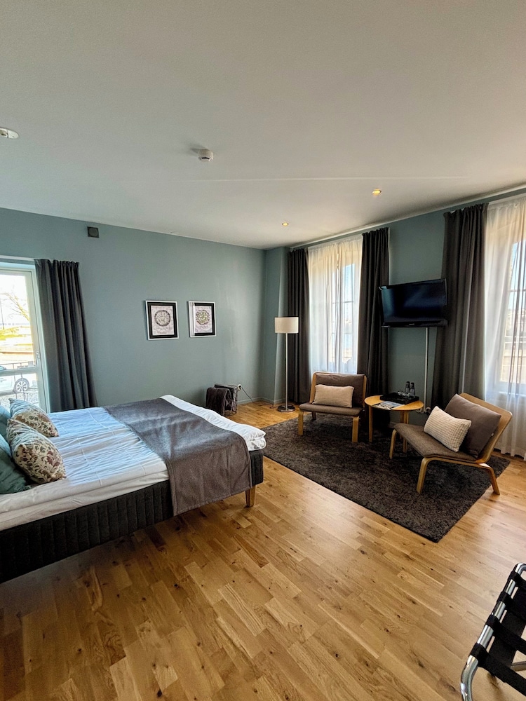 Maritim Krog & Hotell 15/50