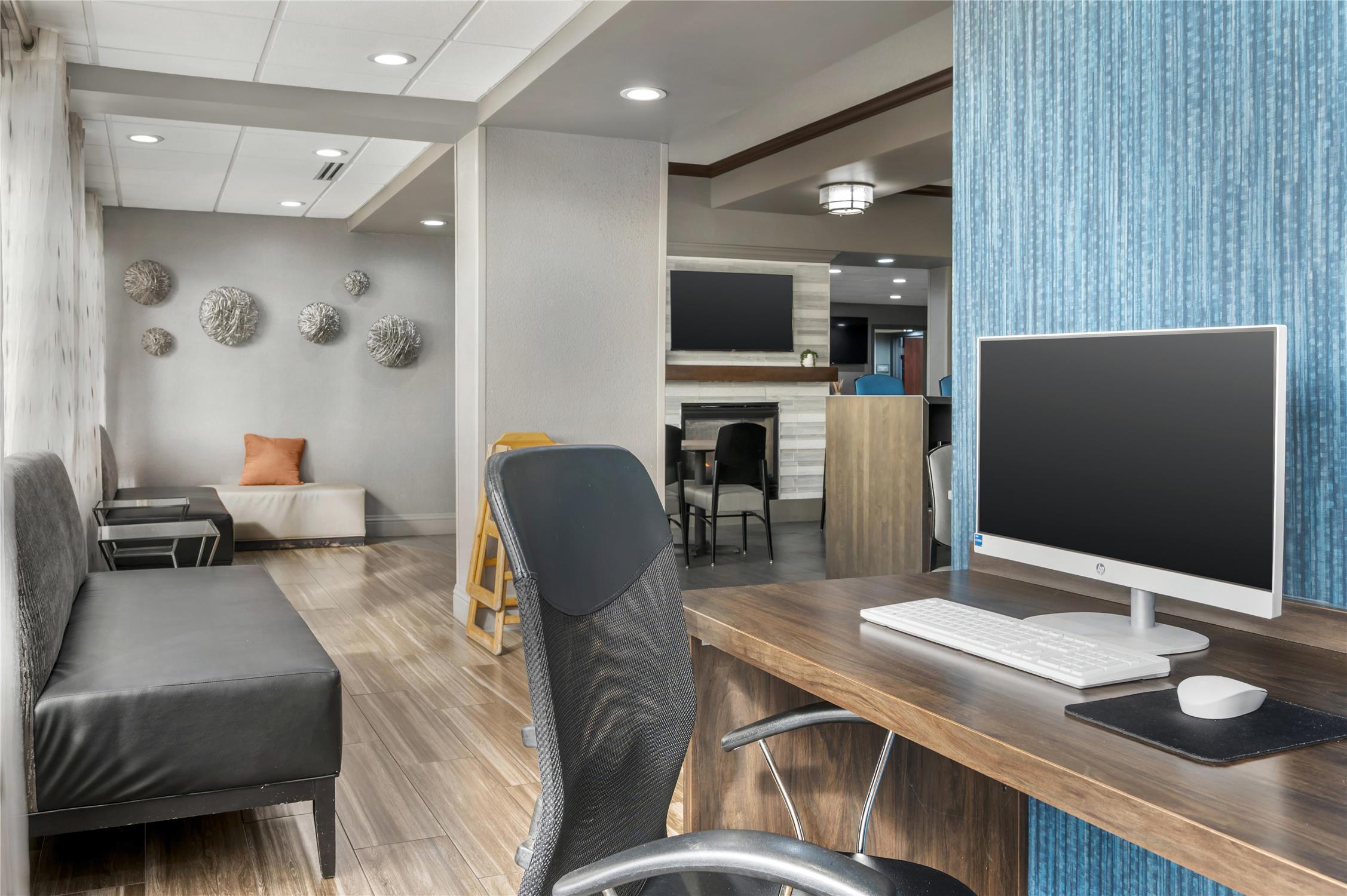 Best Western Plus Indianapolis NW Hotel 61/69