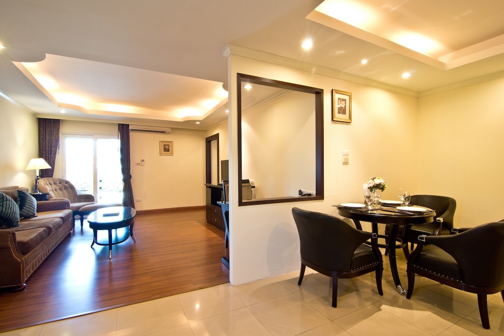 Lk Royal Suite 59/68