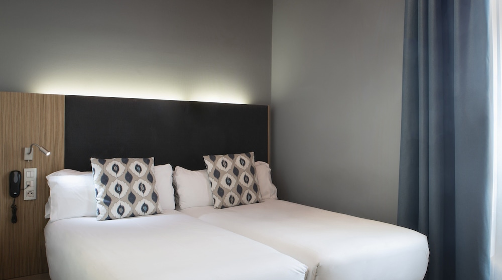 STANDARD, DOUBLE BED