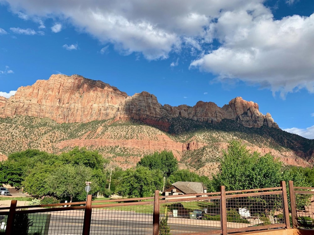 Zion Canyon Lodge 45/54