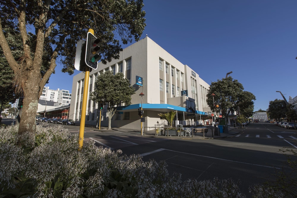 Quest New Plymouth 3/51