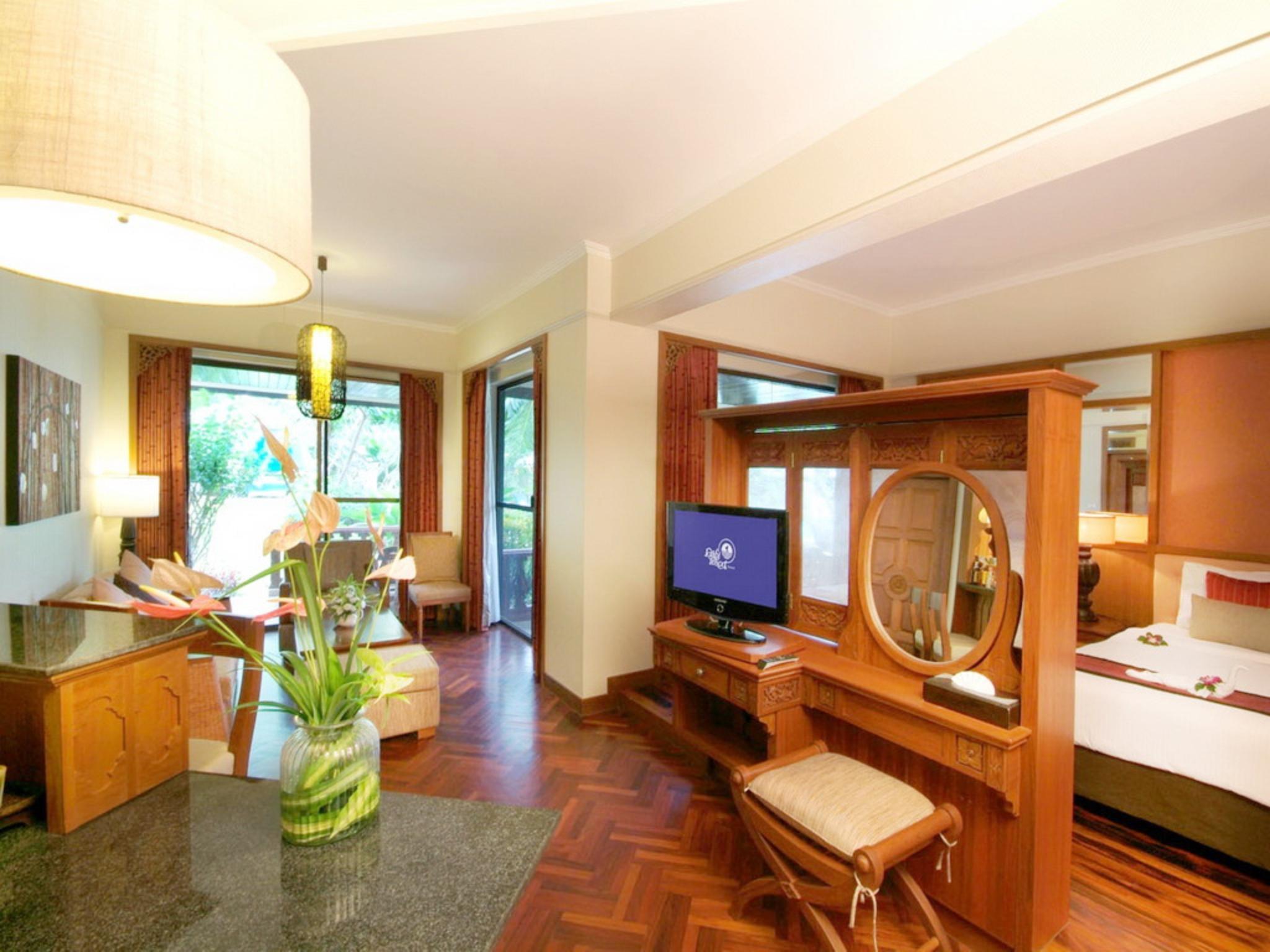 2 Bedrooms, Suite, Single Bed