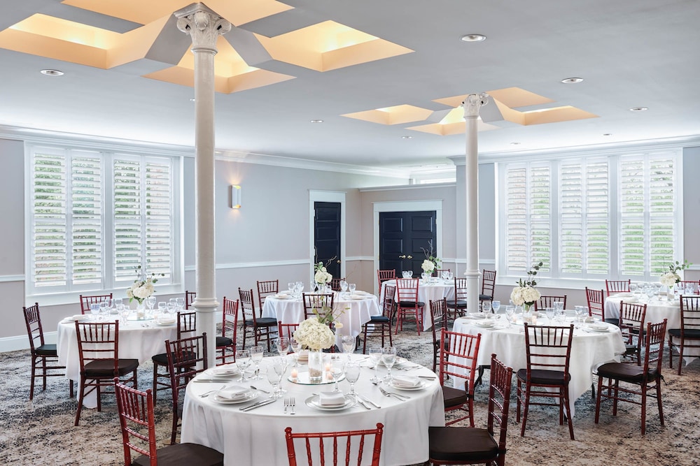 Inn At Carnall Hall 40/45