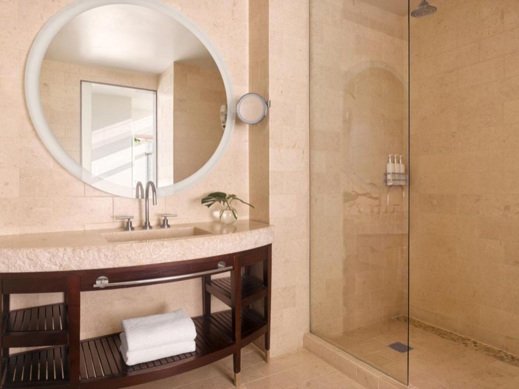 غرفة بسرير كينج في طابق مرتفع، Alma San Diego Downtown, a Tribute Portfolio Hotel 5/6