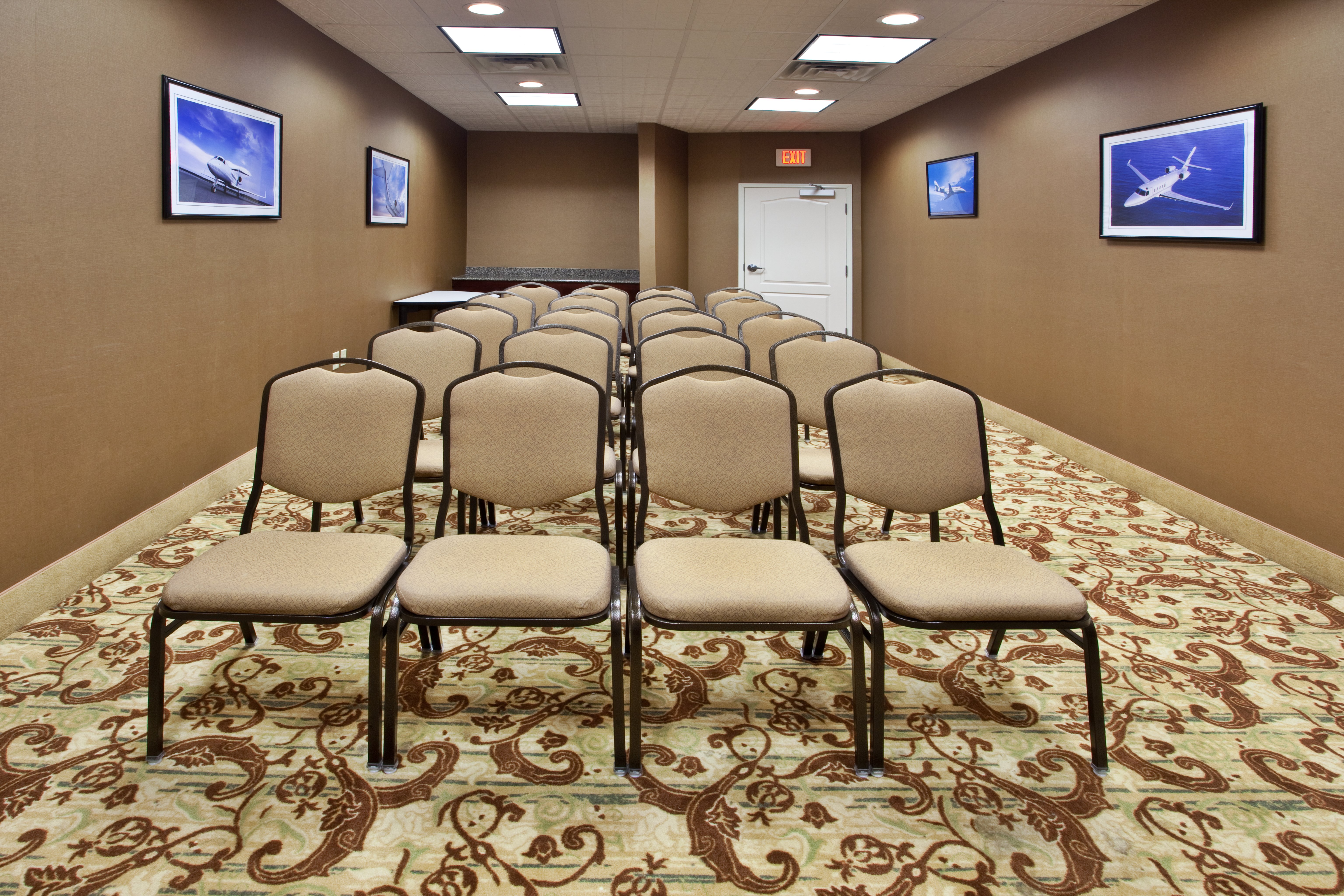 Holiday Inn Express Savannah Airport Ex Comfort Suites 45/54