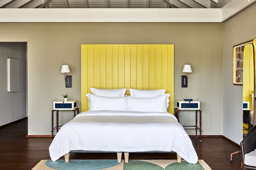 Beach, King Bed